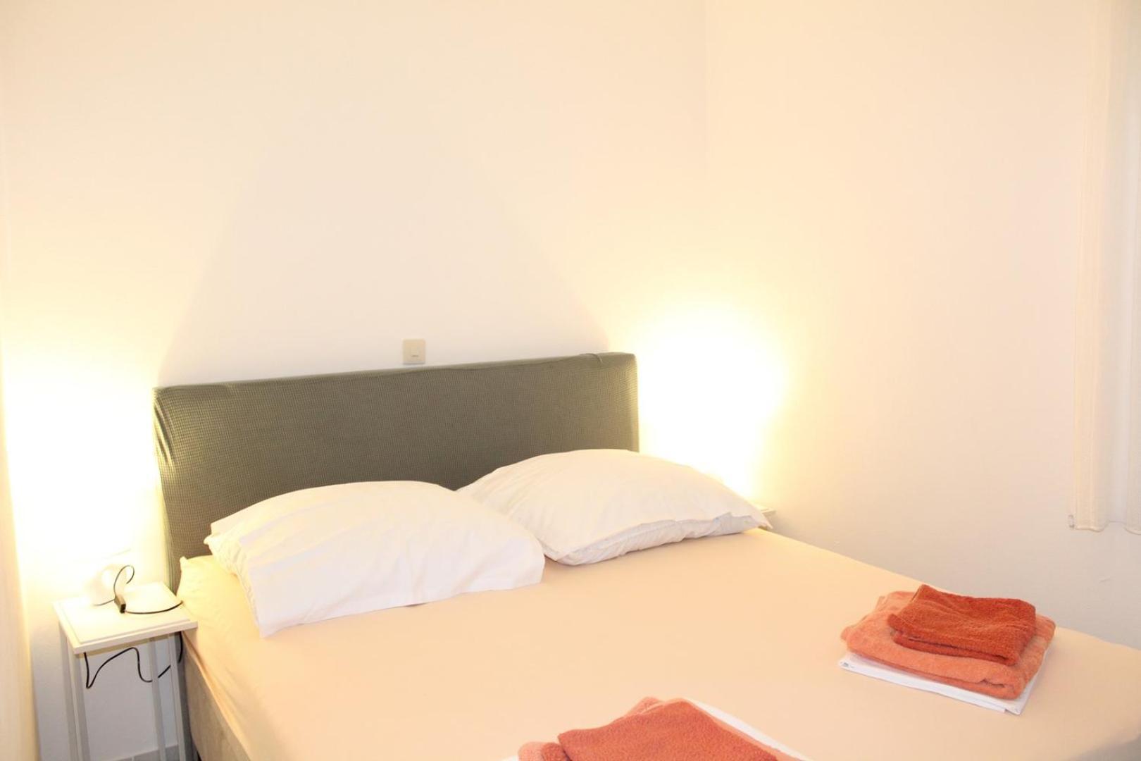Apartment Bajuti Primosten Ngoại thất bức ảnh